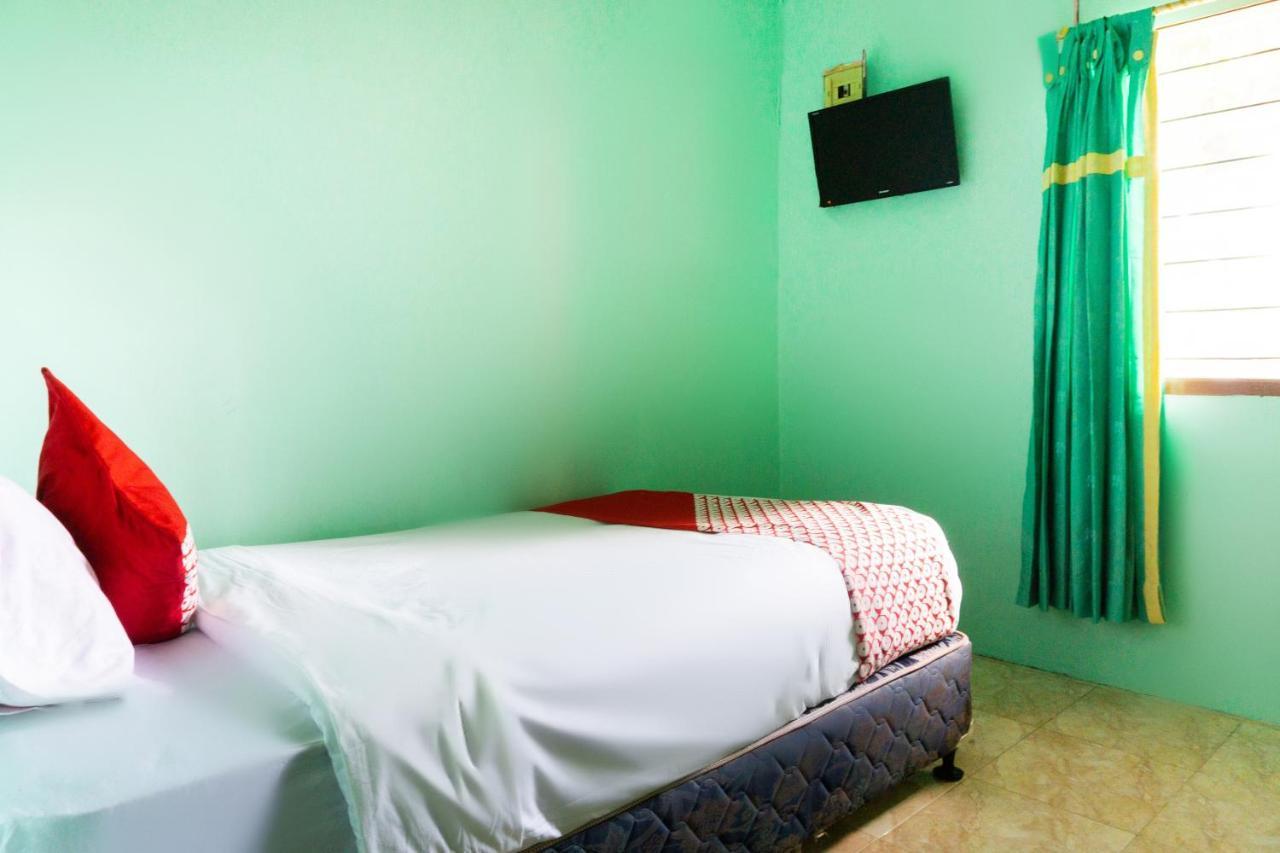 Oyo 3095 Semarapura Homestay Makasar Zewnętrze zdjęcie